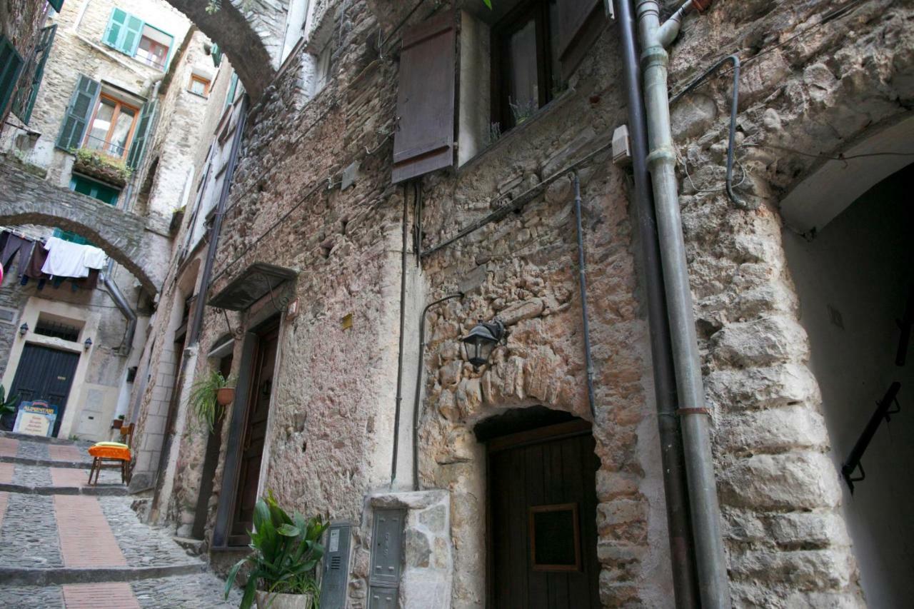 Appartamento Le Violette Dolceacqua Eksteriør bilde
