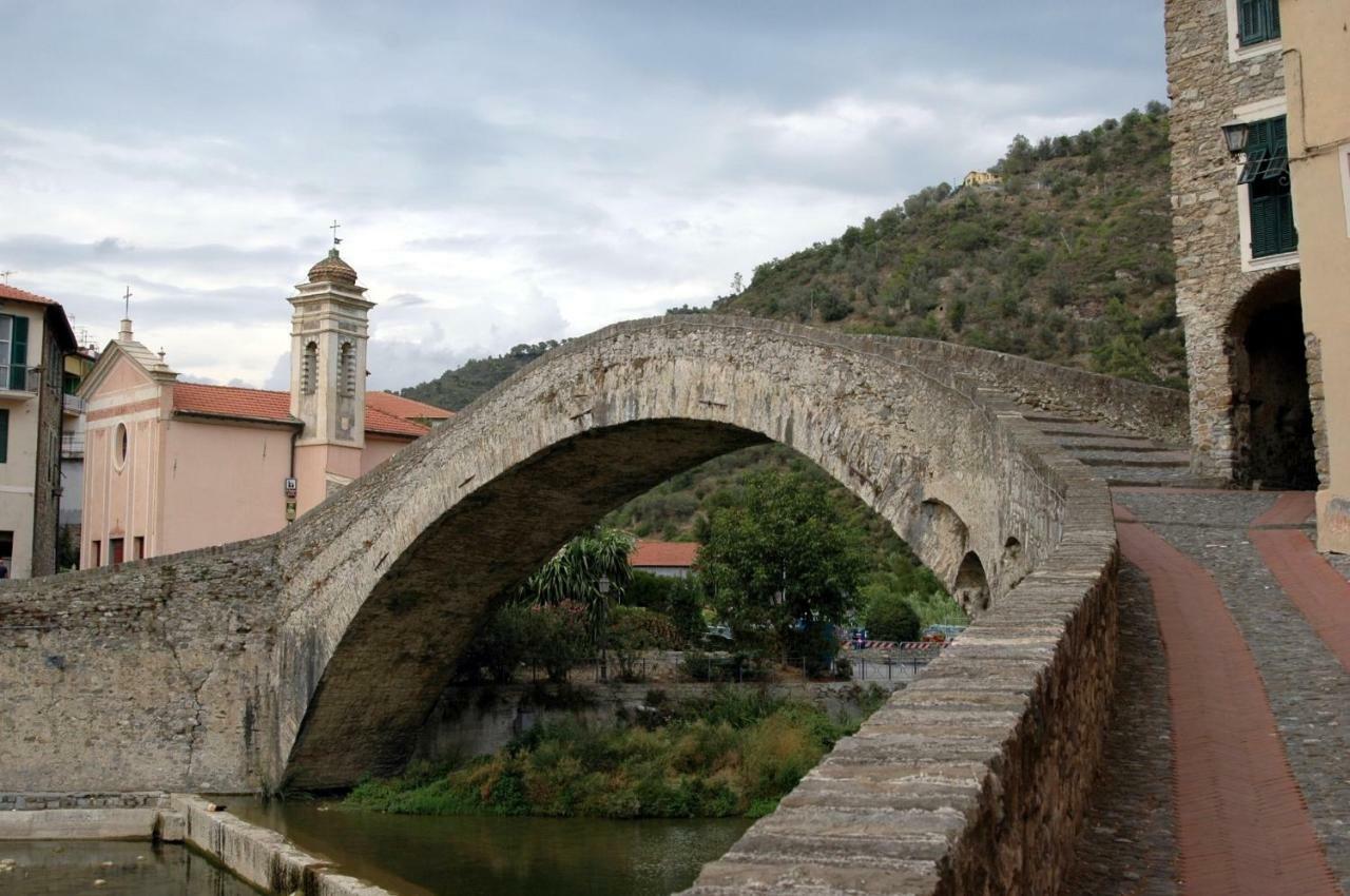 Appartamento Le Violette Dolceacqua Eksteriør bilde