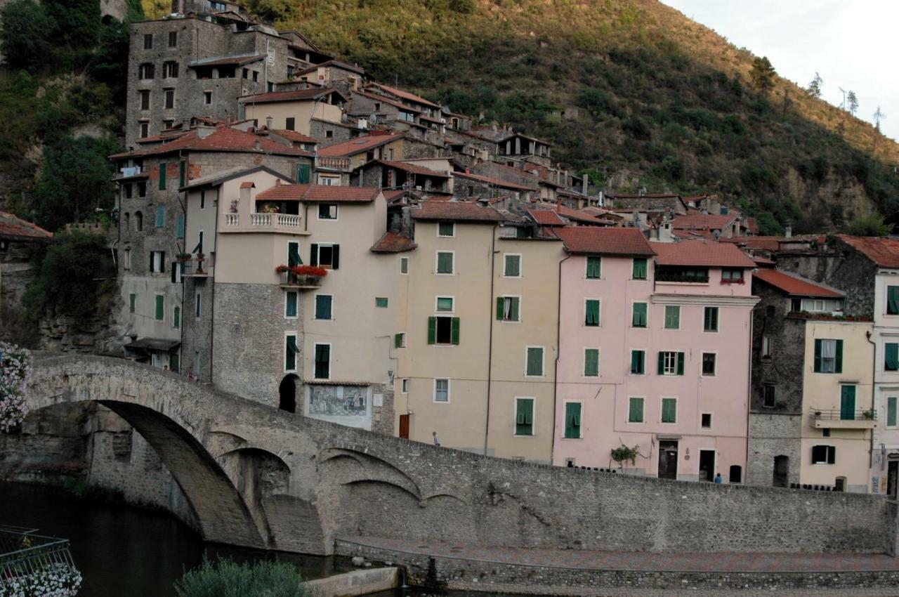 Appartamento Le Violette Dolceacqua Eksteriør bilde